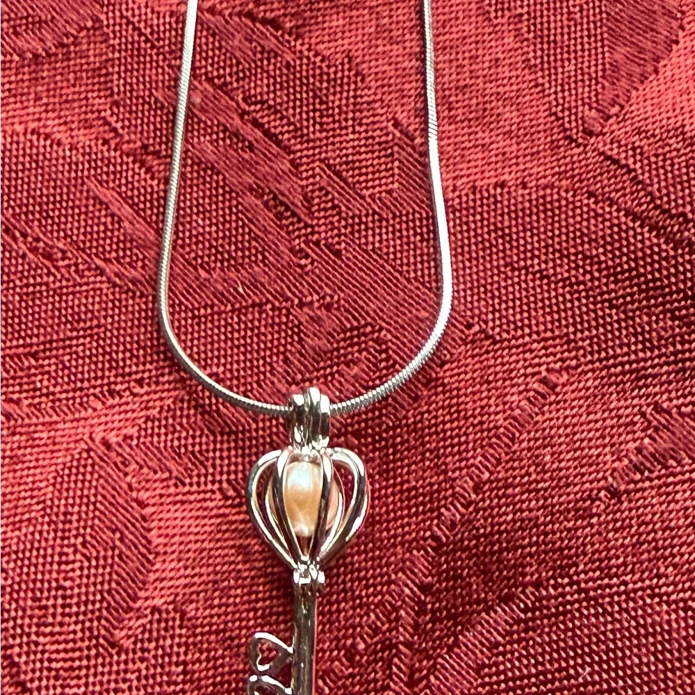 Pearl Cage Key To My Heart Drop Pendant Necklace - Silver
